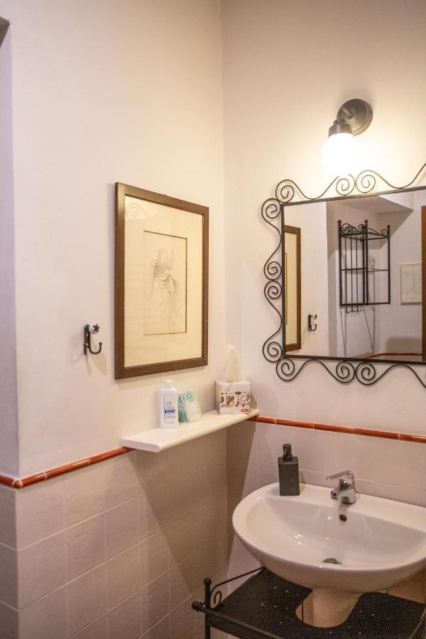 פירנצה Lovely One Bedroom Apartment Nearby Ponte Vecchio מראה חיצוני תמונה